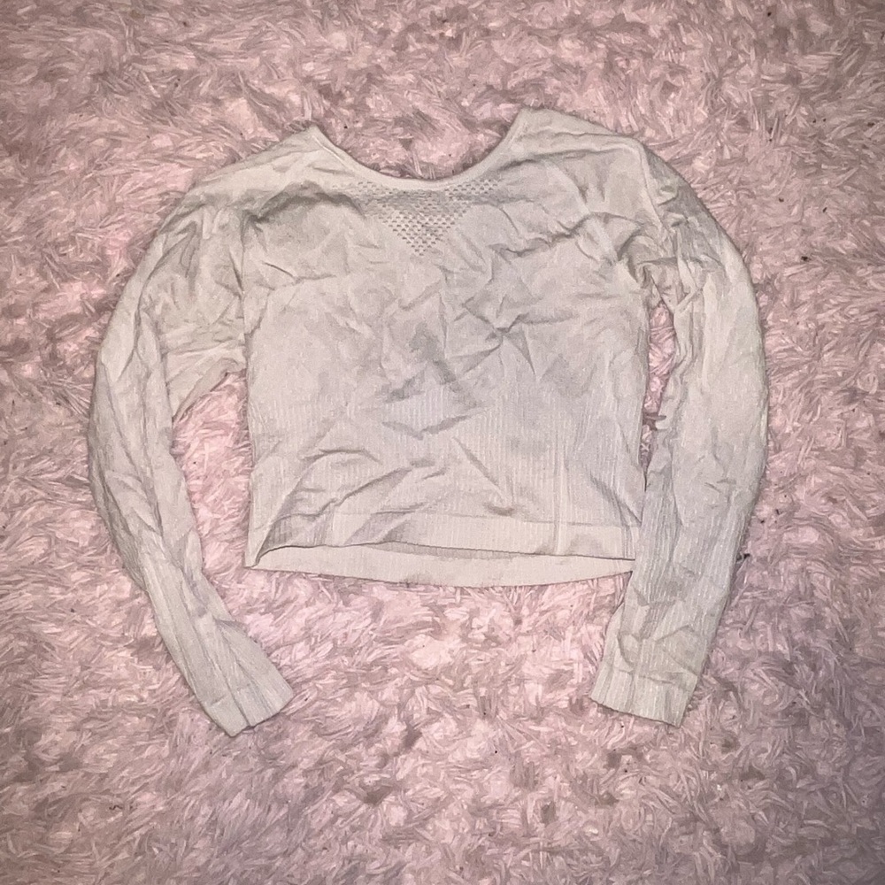 long sleeve workout top